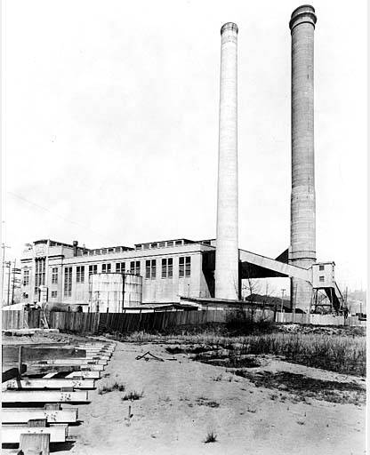 The Georgetown Steam Plant on the banks of the Duwamish River, probably between 1907 and 1920.